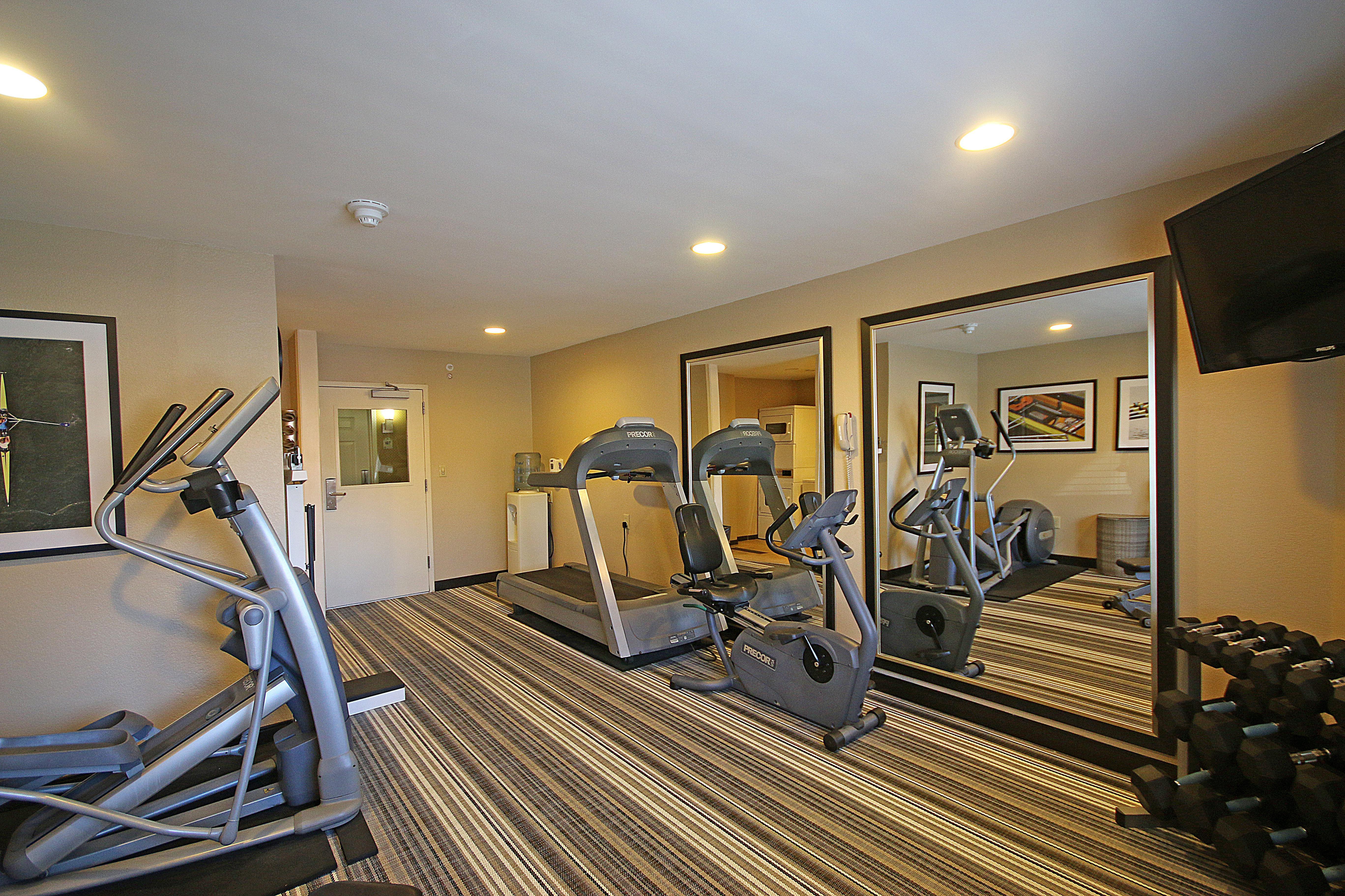 Candlewood Suites Newport News-Yorktown By Ihg Bagian luar foto